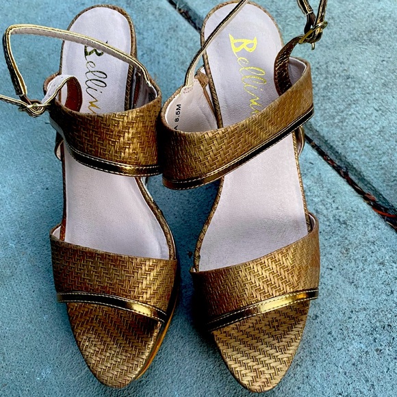 3/$20 Wedge heels - Picture 1 of 2